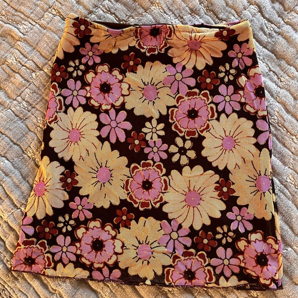 Princess Polly floral mini skirt - Picture 4 of 4